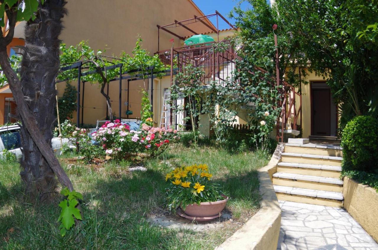 Holiday Apartments Ruzica, Пиешчана Увала Екстериор снимка