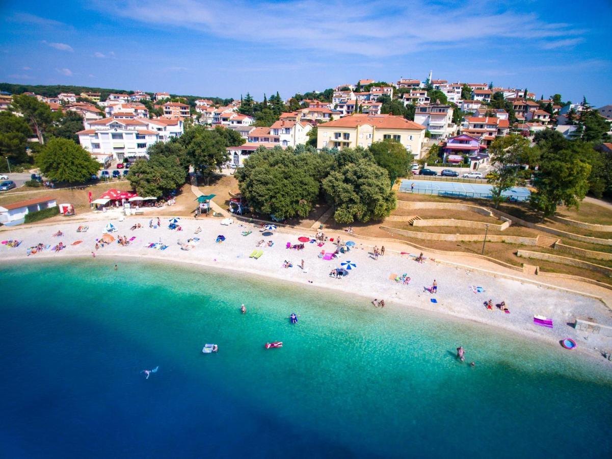 Holiday Apartments Ruzica, Пиешчана Увала Екстериор снимка