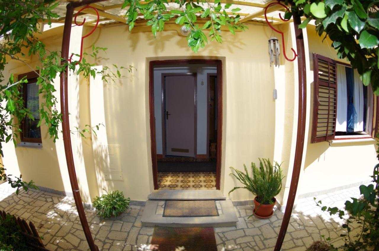 Holiday Apartments Ruzica, Пиешчана Увала Екстериор снимка