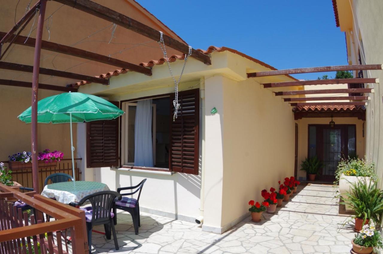 Holiday Apartments Ruzica, Пиешчана Увала Екстериор снимка