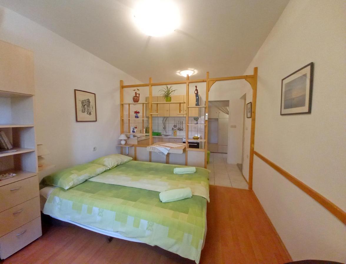 Holiday Apartments Ruzica, Пиешчана Увала Екстериор снимка