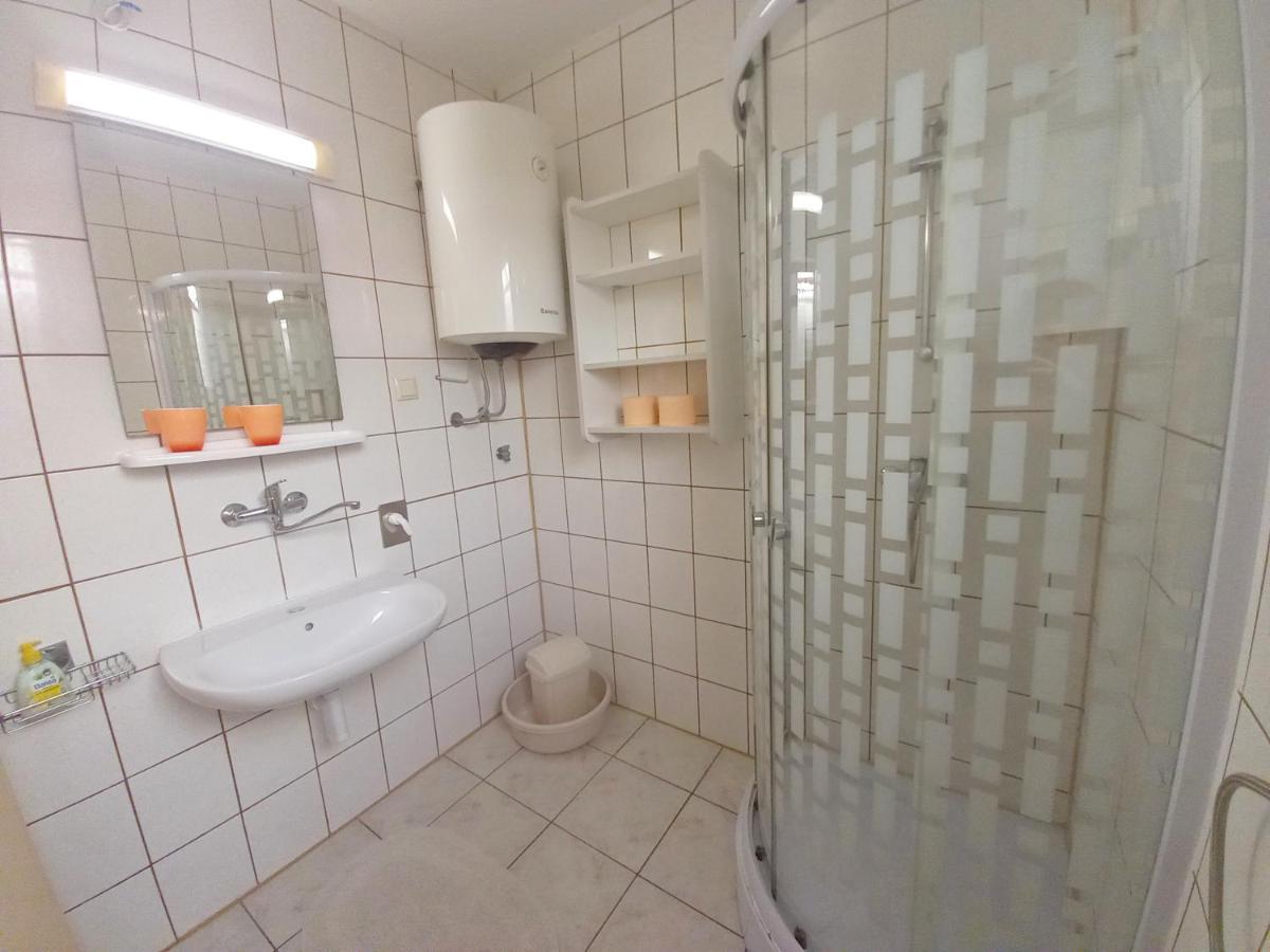 Holiday Apartments Ruzica, Пиешчана Увала Екстериор снимка
