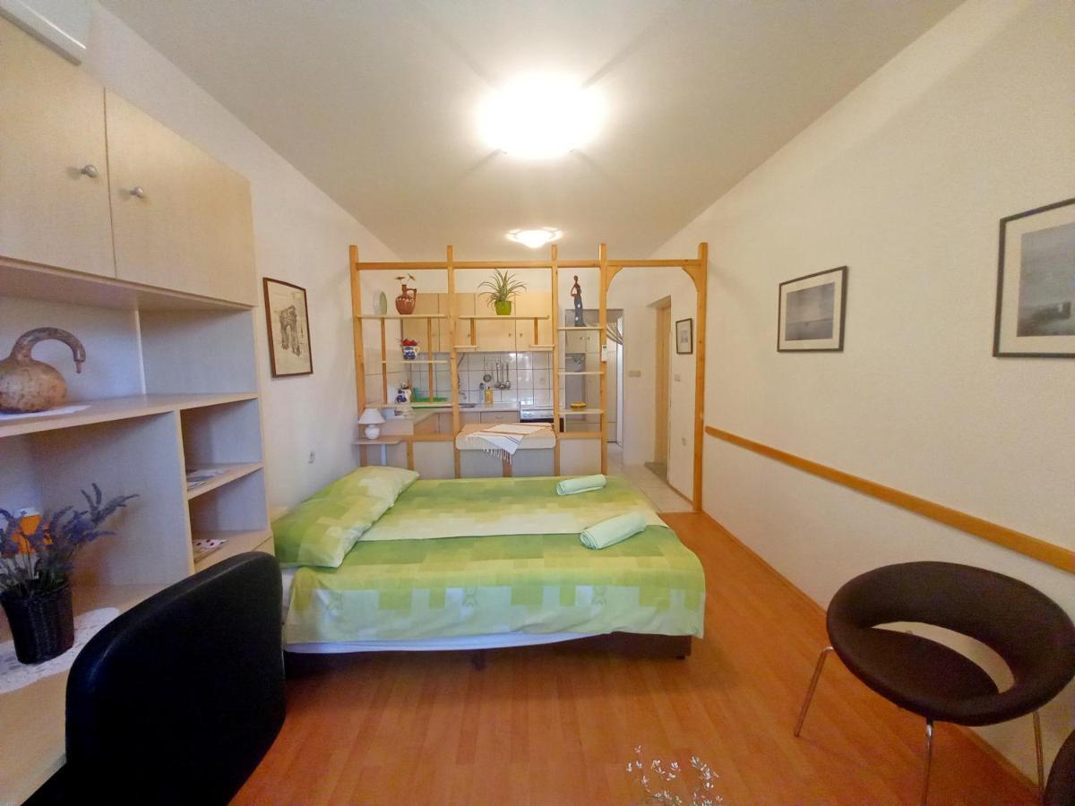 Holiday Apartments Ruzica, Пиешчана Увала Екстериор снимка